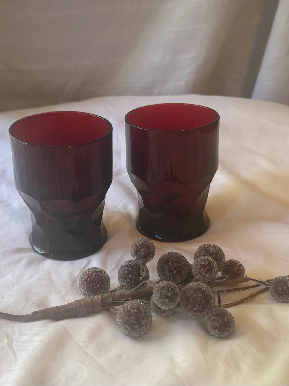 Decorative Faceted Glass Tumbler - Deep Garnet